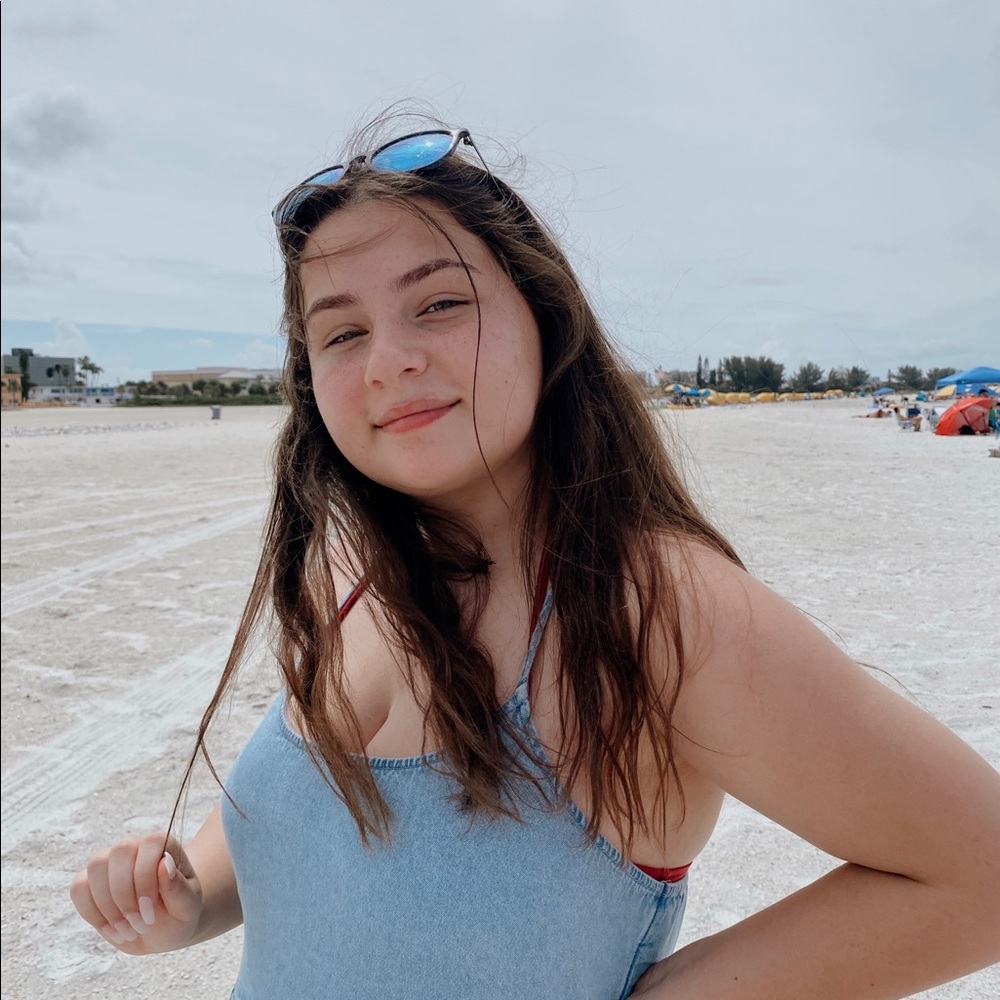 Meet your Posher, Hailey